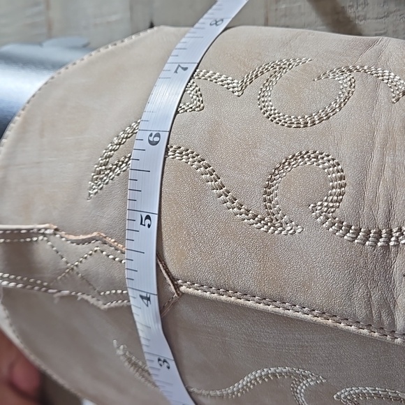 Bone Color Light Cream Colored Western Women's Boots NWT - Picture 16 of 16